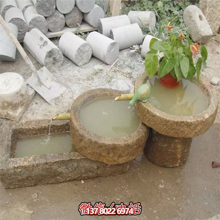 古老農(nóng)村石槽流水魚(yú)缸，傳統(tǒng)擺件裝飾景觀(guān)