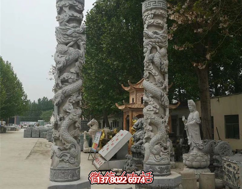 龍柱石雕，裝點(diǎn)寺廟門前
