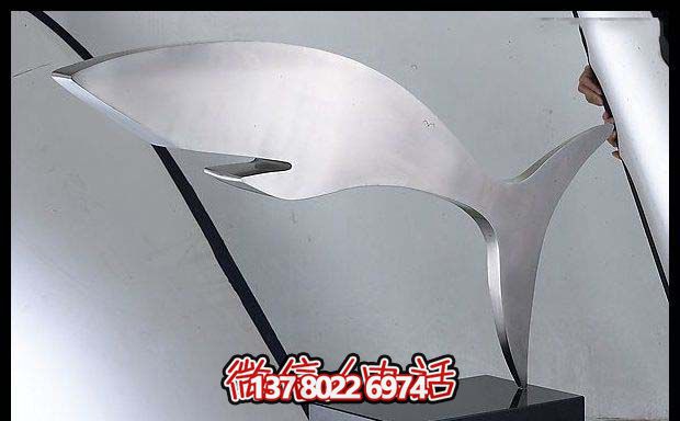 創(chuàng)意不銹鋼鯨魚室內擺放雕塑 創(chuàng)意不銹鋼鯨魚室內擺放雕塑