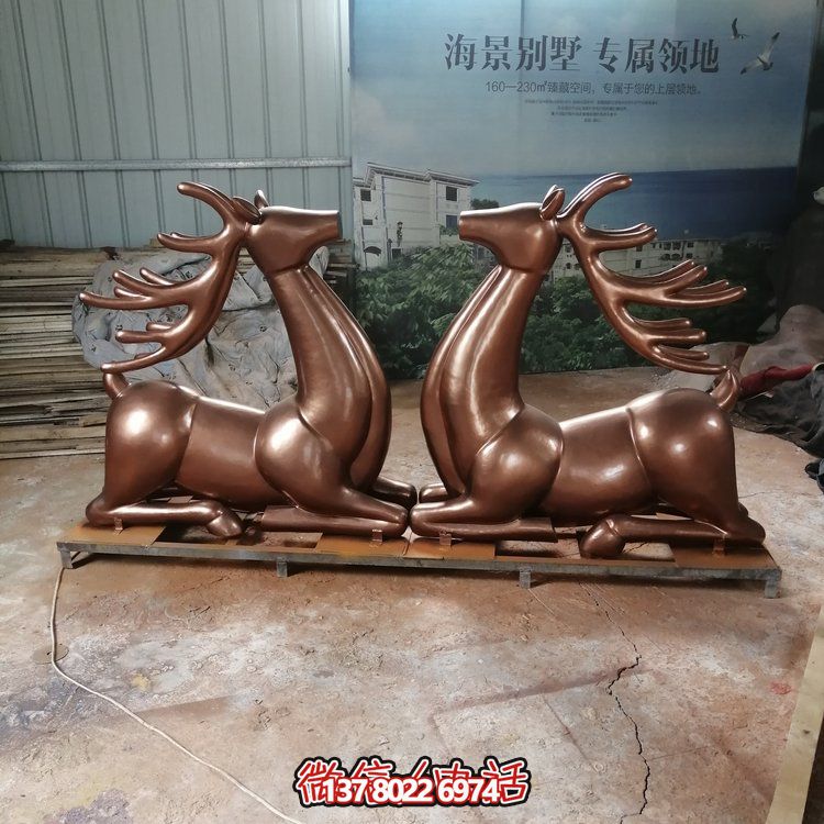 仿銅梅花鹿雕塑玻璃鋼擺件，園林景觀裝飾